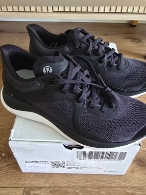 LULULEMON Chargefeel 2 Low Workout Shoes Size 9